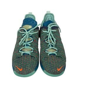 NIKE LeBron XVIII GS Family Foundation CW 2760-300-Youth 3.5, Women's 5
